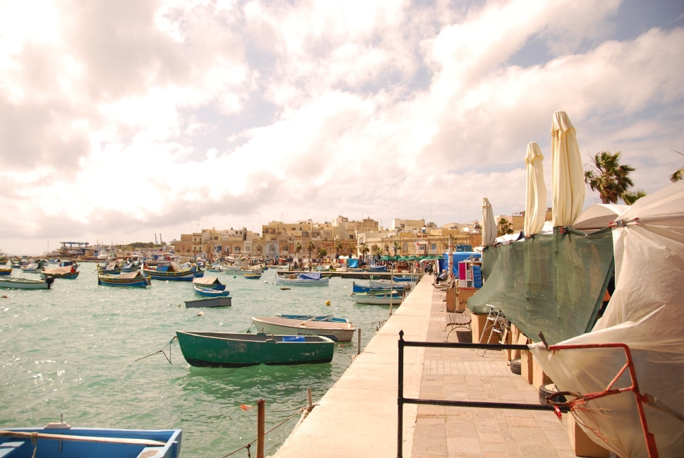 Воскресный рынок в городе Marsaxlokk