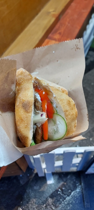Уличная плескавица