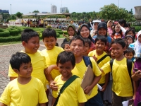 Thailand, Indonesia, Singapore (winter 2010). Jakarta. Schoolchildren in line at the museum