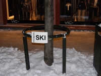 Новый год 2008 (Норвегия, Швеция, Дания). Парковка для лыж