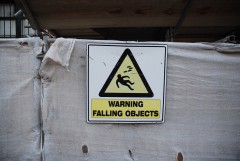 Осторожно, падающие люди