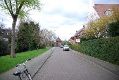 Еще один типичный, но более дорогой квартал в Роттердаме