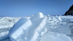 Лёд Байкала