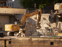 More pictures from Berlin in May. %!s(<nil>)